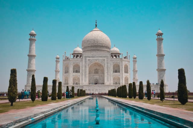 Delhi to Agra via Mathura Tour Package